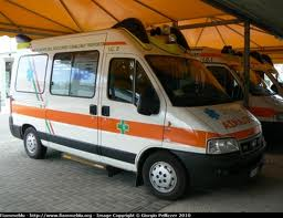 ambulanza croce verde